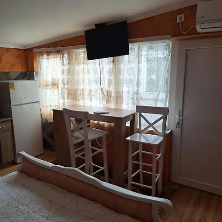 Dream 6 アパート ベオグラード